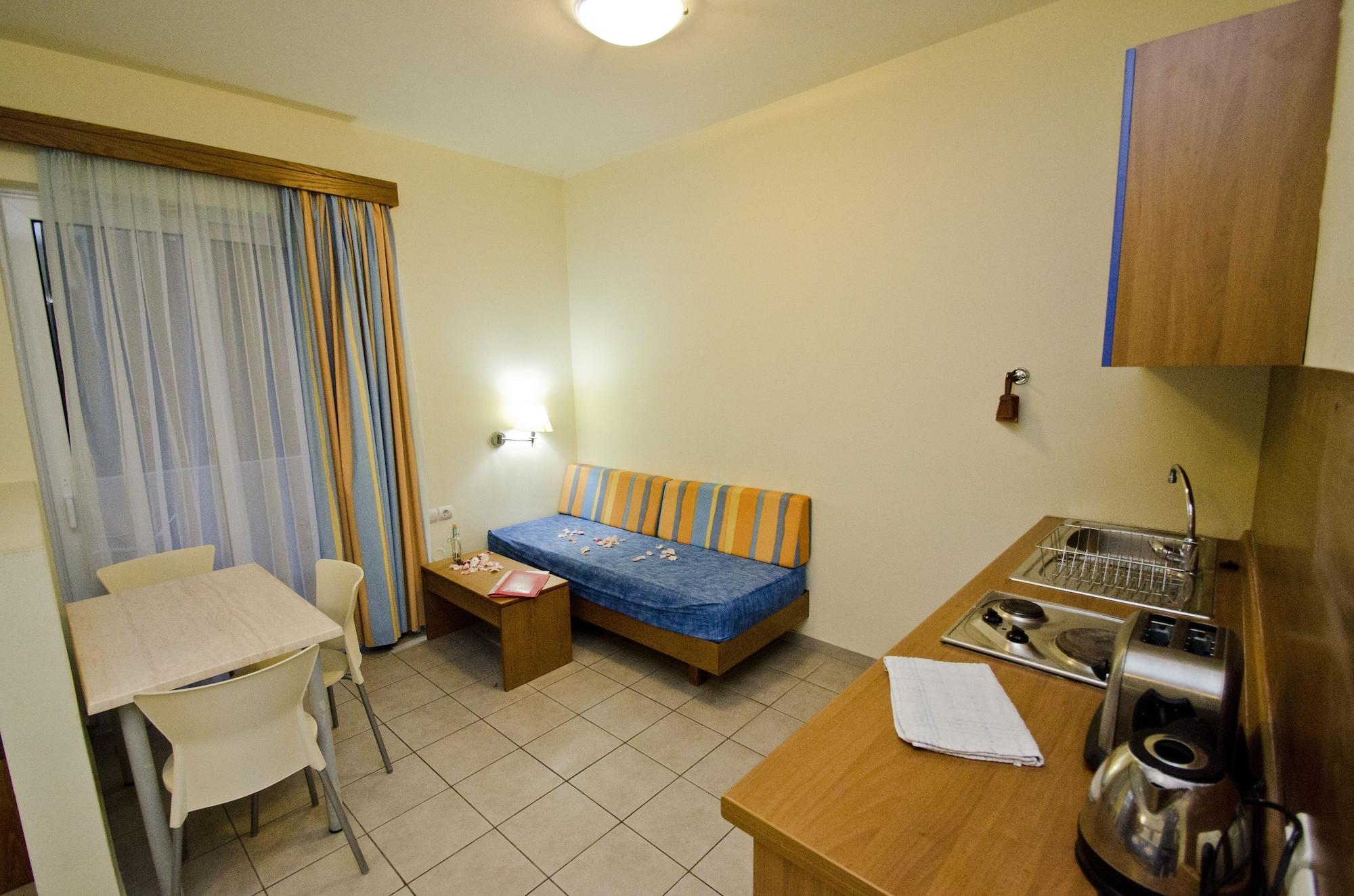 Stella Aparthotel Pefki